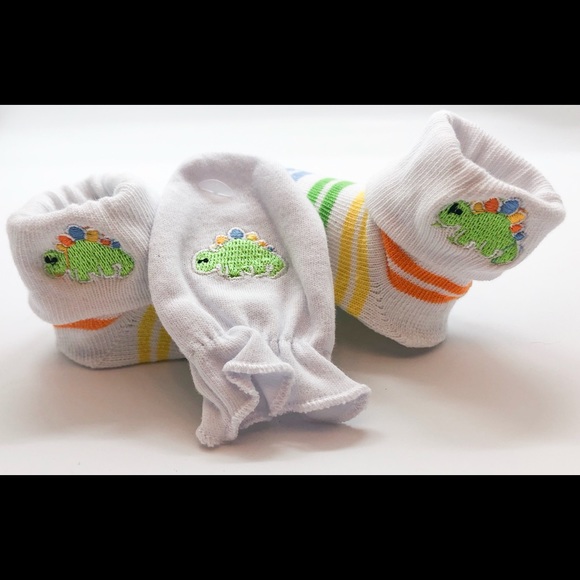 Stepping Stones Socks & Mitts Set - Picture 4 of 6